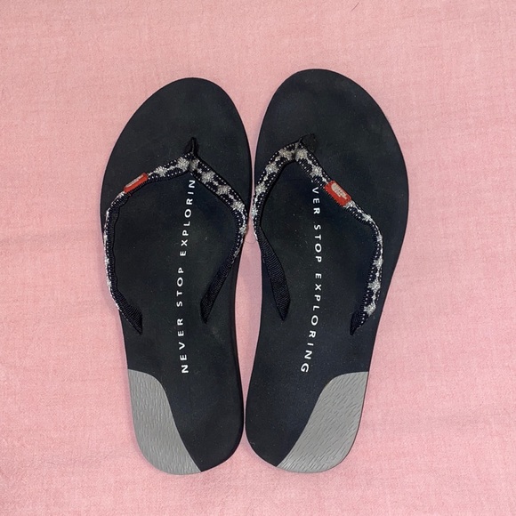 Shoes | The North Face Flip Flops Size 